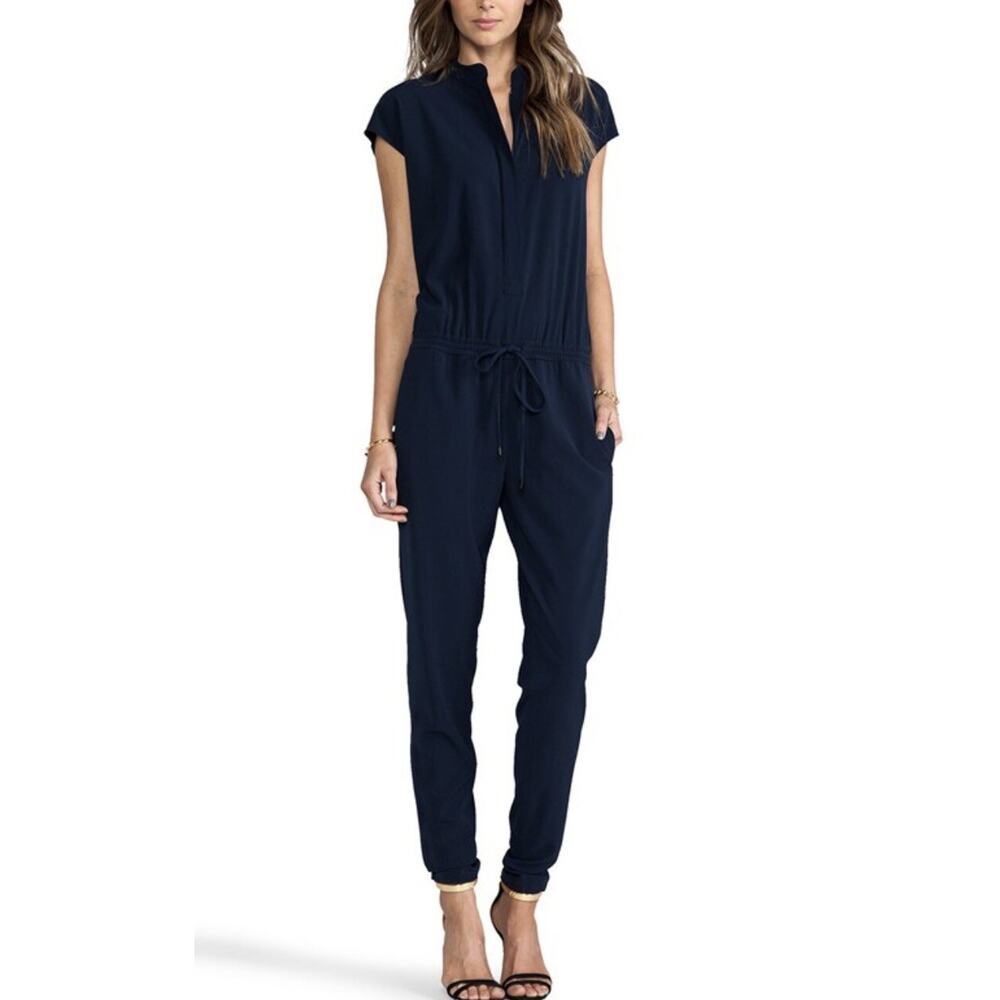Vince womens  jumpsuit Sz. 0 navy zipper front